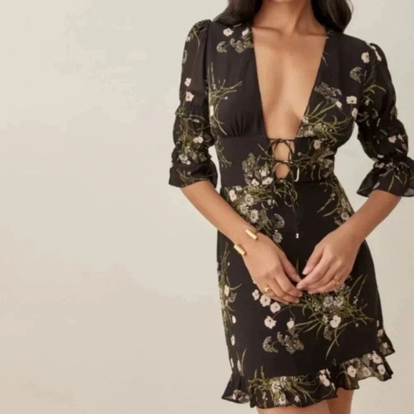 Reformation Black Mini Dress Laurelei Floral Cottagecore Deep V Size 0 - Picture 2 of 11
